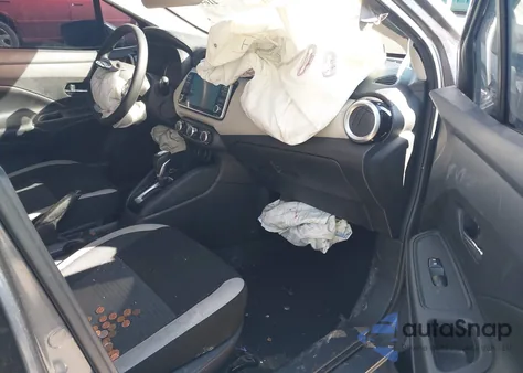 2020 Nissan Versa Sv Xtronic Cvt z USA, uszkodzony, nr VIN 3N1CN8EV8LL914010